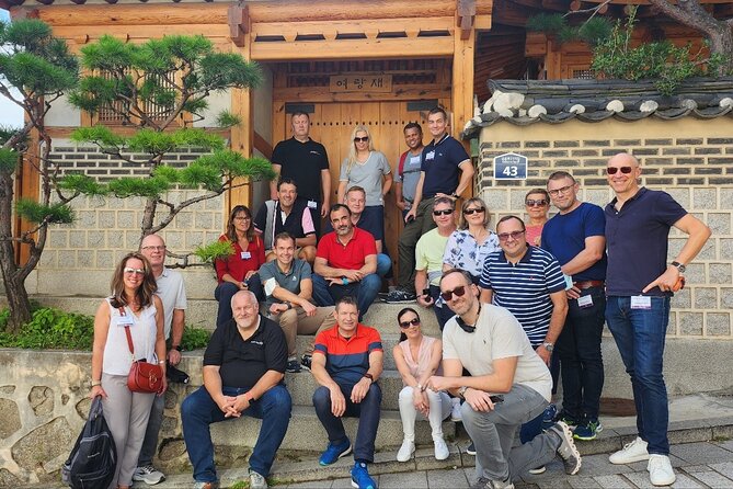 Seoul Private 4 Hour Tour with A Korean Buddy - Shopping, restaurants, and special requests