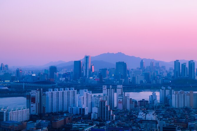 Seoul Private Walking Tour with a Local - Starting at Sejongno and finding your way through Seoul