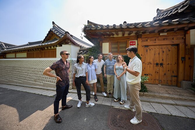 Seoul Royal Palace,Bukchon Hanok Village & Gwangjang Market Feast - Four Seoul highlights in three and a half hours