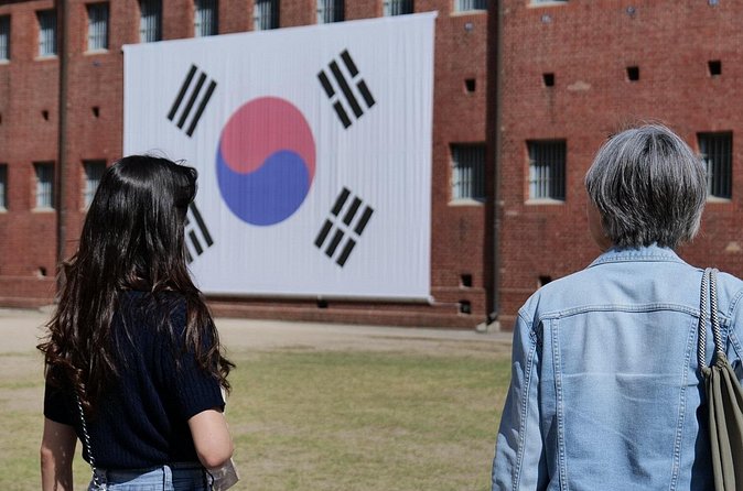 Seoul’s Hidden Dark History Guided Tour of Seodaemun Prison - Cells, Interrogation Rooms, and the Execution Grounds