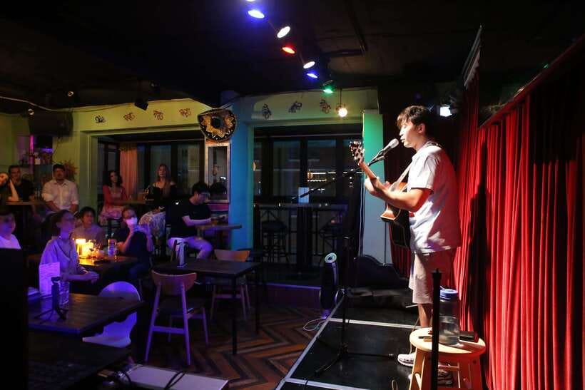 Seoul’s Stars: Open Mic with Local & International Talent - Taking the microphone yourself