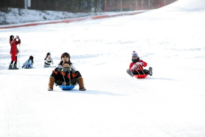 Seoul Ski Tour at Jisan Forest Resort - The morning pickup and 45-minute ride