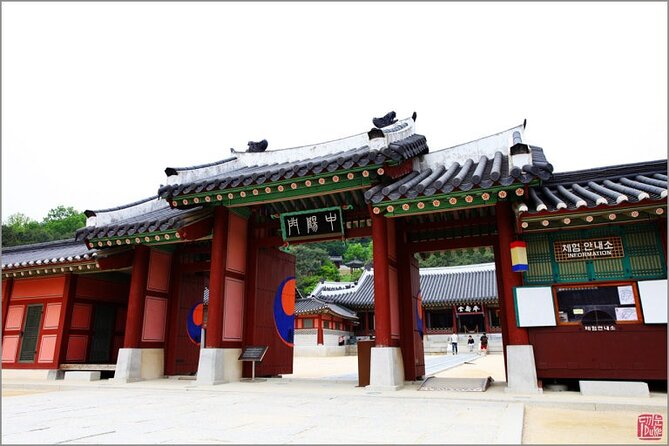 Seoul: Suwon Hwaseong & Waujeongsa & Starfield Heritage Tour - The early start and meeting point details