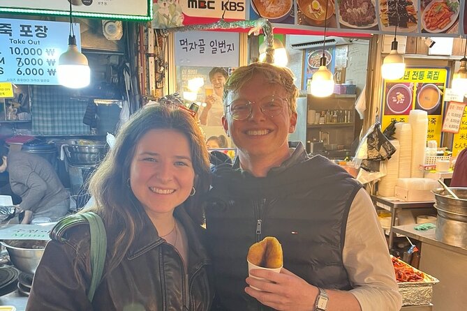 Seoul Vegan & Vegetarian Gwangjang Market Food Tour (11 Tastings) - Mung-bean pancakes, soju, and a sweet finish