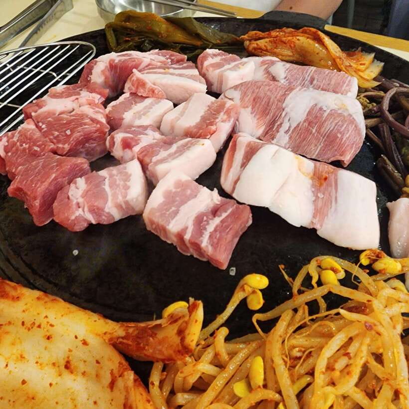 Seoul: Wine & Korean BBQ, Perfect Pairing Dinner in Sinchon - A basic wine lesson for beginners