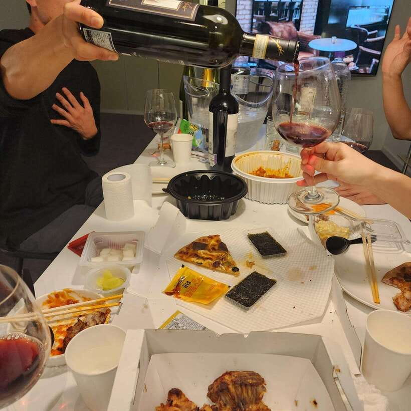 Seoul: Wine & Korean BBQ, Perfect Pairing Dinner in Sinchon - Why the pairing works as a dinner activity