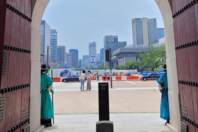 (Small Group) Palace & Seoul Old Town Highlights - Gwanghwamun Square and the public story of Korea
