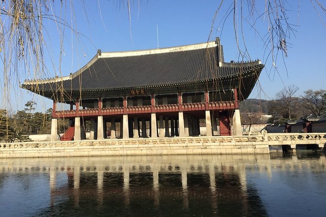 Small-Group Royal Palace and Seoul City Tour (hotel pick-up) - Lunch and the ginseng center require realistic expectations