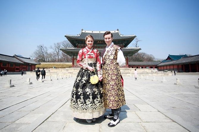 Small Group Seoul Highlight Tour opt. Hanbok & Tea Ceremony - Gwanghwamun Square and the Joseon capital