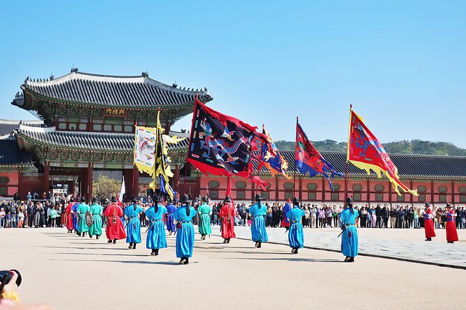 Small-Group Seoul Tour with Gyeongbokgung Palace (hotel pick-up) - Jogyesa Temple, Seoul’s city-center Buddhist pause