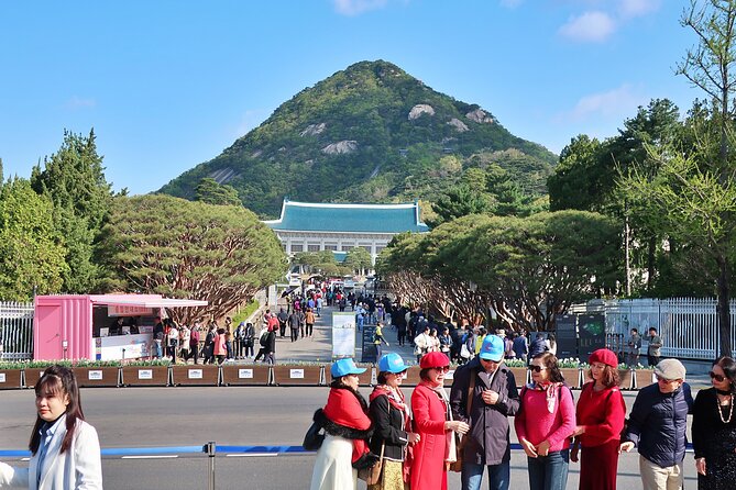 Small-Group Seoul Tour with Gyeongbokgung Palace (hotel pick-up) - Pickup, walking, weather, and the final drop-off