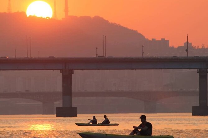 Stand Up Paddle Board (SUP) and Kayak Activities in Han River - Jamsil Sports Complex and the eastern Han River view