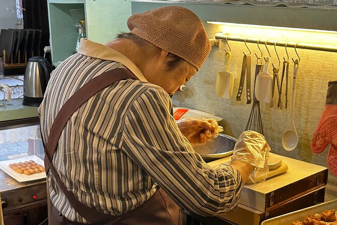 Street Food Tour in Jongno, Heart of Seoul - Finishing among Bukchon’s hanok lanes