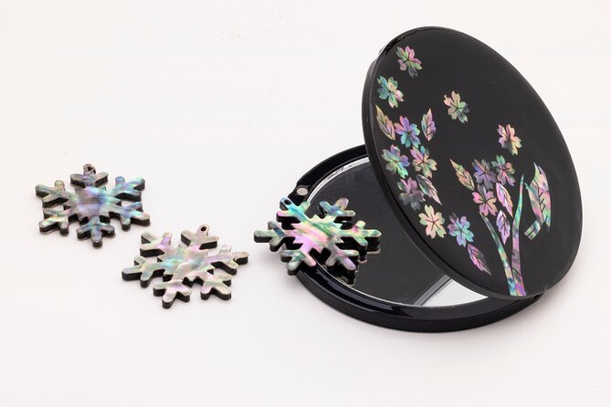 Traditional Korean Mother-of-Pearl Craft Workshop - Choosing Between a Mirror, Box, and Keychain