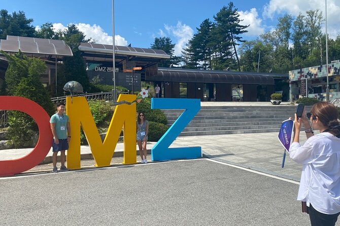 Ultimate Korea DMZ Tour from Seoul (Gondola & Suspension Bridge) - Meeting the bus in central Seoul