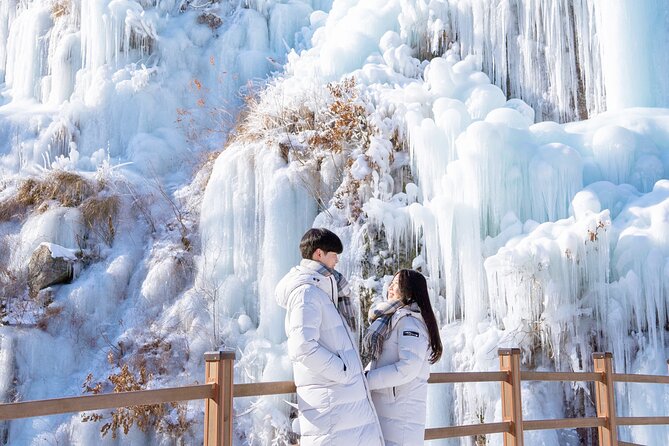 Vivaldi Park Winter Ski with Eobi Ice Valley Day Tour from Seoul - Eobi Ice Valley: beautiful, brief, and photo-focused