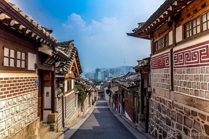 Walking Tour with Gyeongbokgung Palace, Bukchon, Insadong - Practical details that shape the experience